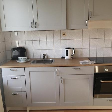 Gemuetliche Ferienwohnung Fuer 6 Personen Im Schloss Kastorf Knorrendorf Exterior foto