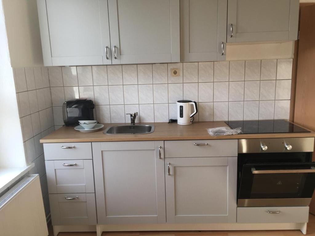 Gemuetliche Ferienwohnung Fuer 6 Personen Im Schloss Kastorf Knorrendorf Exterior foto